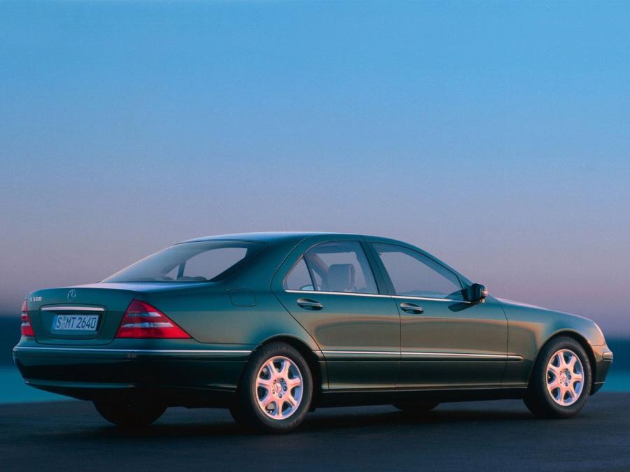  Mercedes-Benz S500 1998 года  (фото 4 из 14)